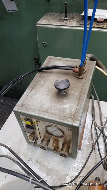 Teplorazící lis GPS-­8-­EP (Teplorazici lis Giulianelli GPS-8-EP - Giulianelli - GPS-8-EP - Hot embossing machine (5).jpg)